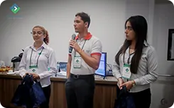 Guilherme Donegatti, Gestor de Projetos Sociais apresentando o Projeto Vem Ser